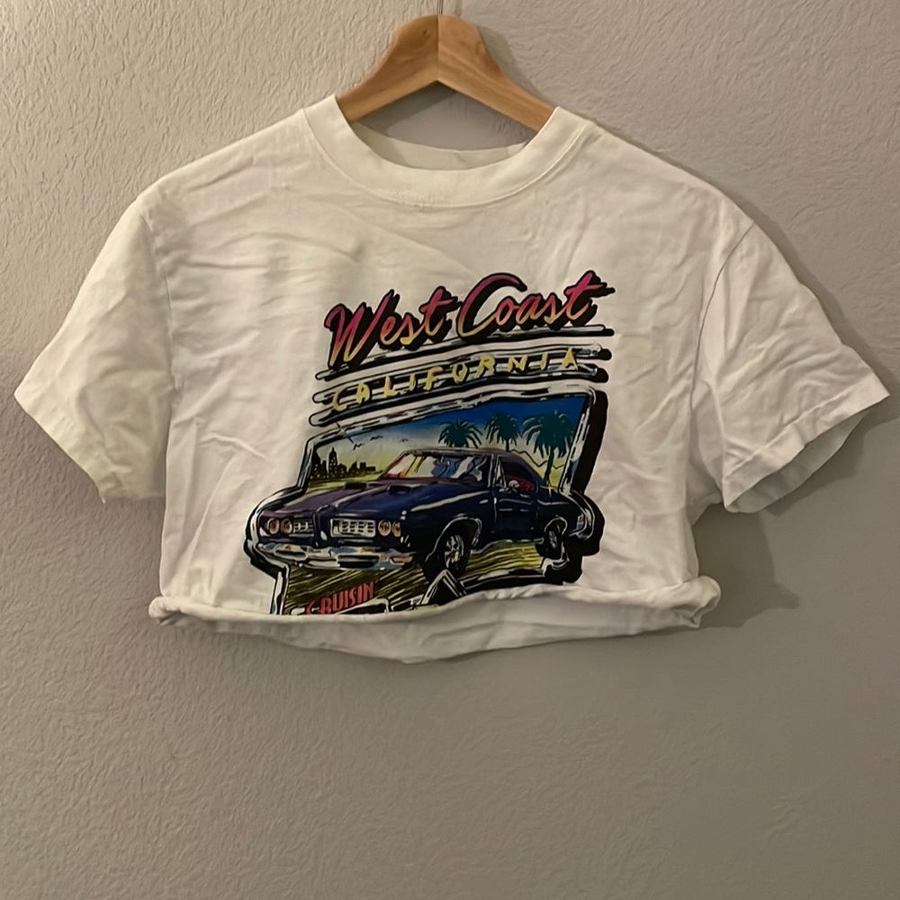 Women’s graphic tee brandy Melville